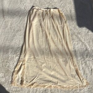 Vintage Lace Slip Skirt – Size Small | Light Yellow | Soft Girl | Cottagecore